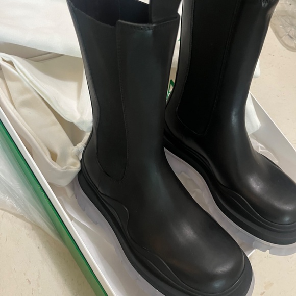 Boots - Picture 2 of 6